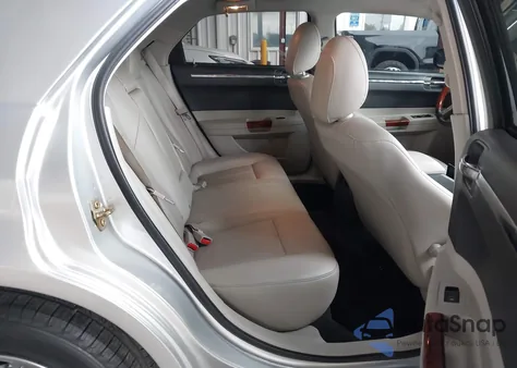 2006 Chrysler 300 Touring from USA, damaged, VIN 2C3KA53G56H515256